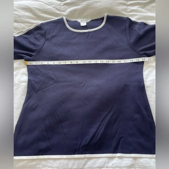 Misook Navy Blue White Trim Short Sleeve Knit Blouse Top | M - Picture 6 of 10